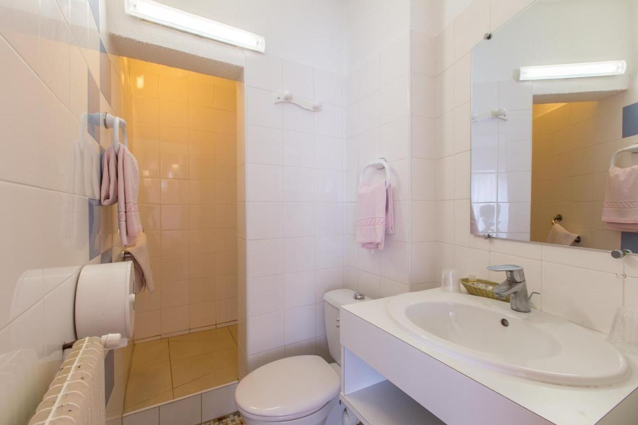 Hotel Le Vascon Dax Bagian luar foto